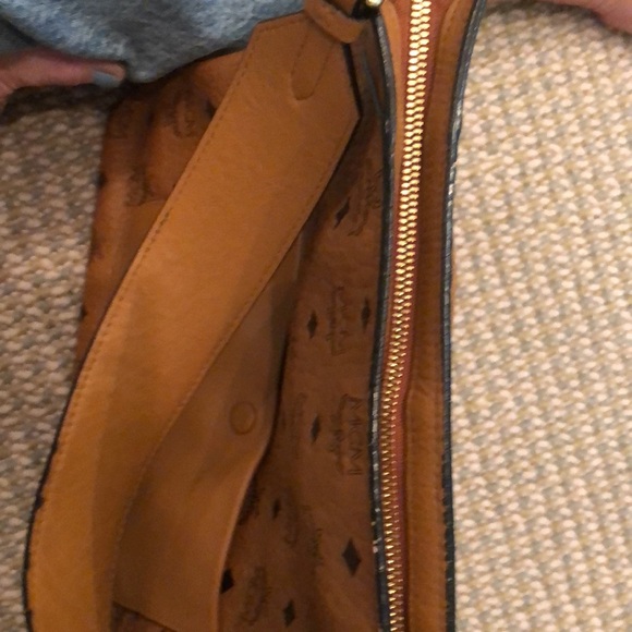 Large bucket bag. Leather - Picture 5 of 12